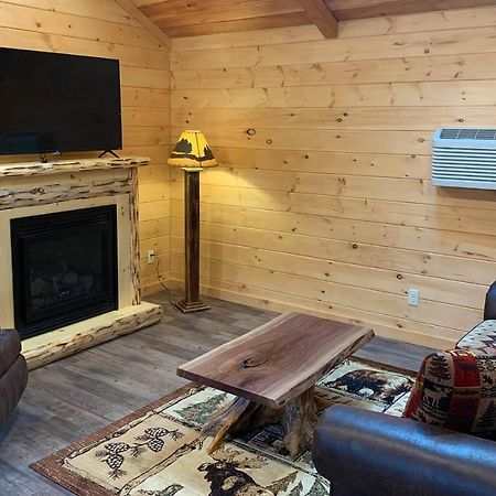 Briarwood Cabin By Amish Country Lodging Berlin Bagian luar foto